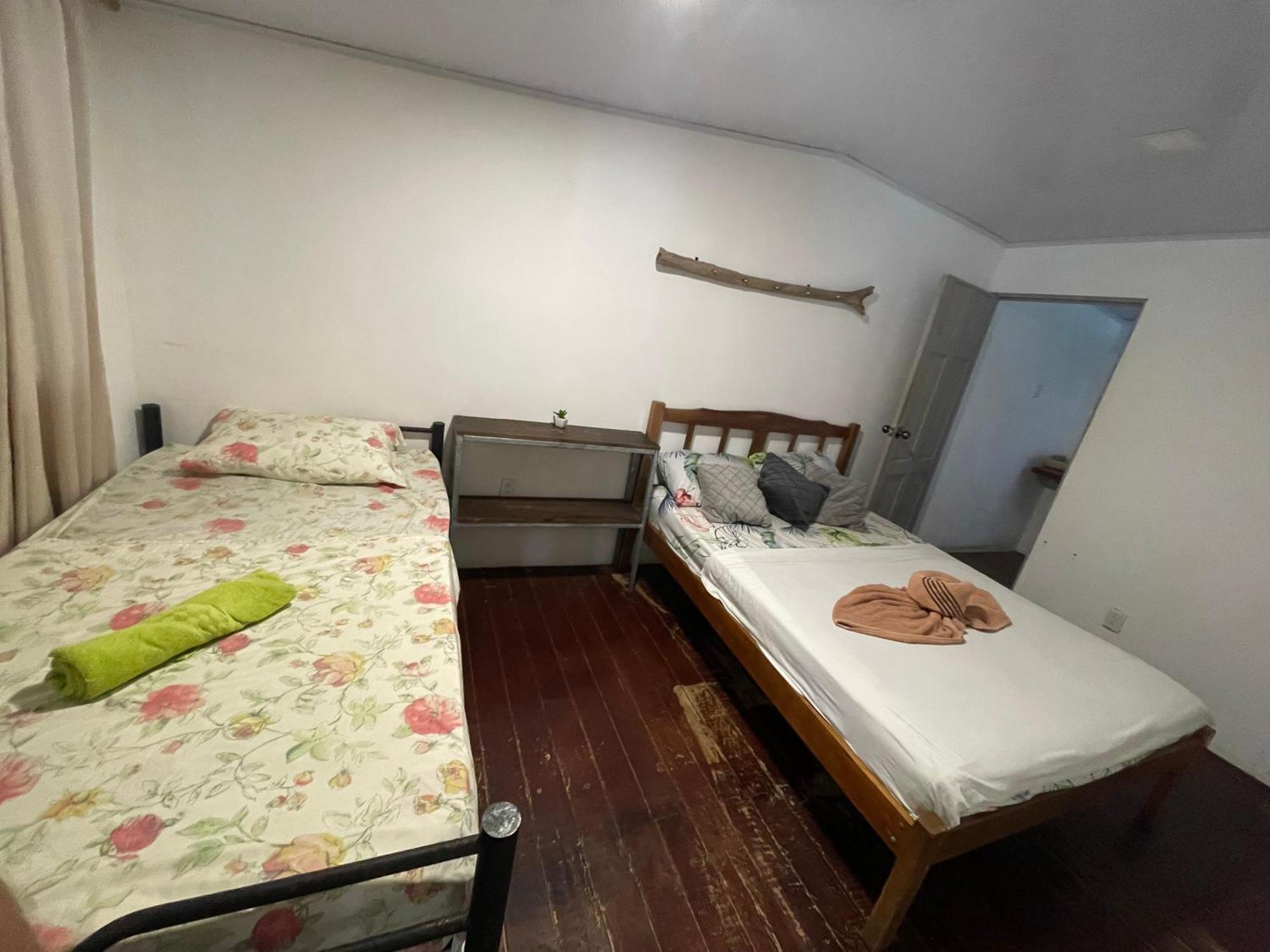Uvita Pirates Hostel Екстериор снимка